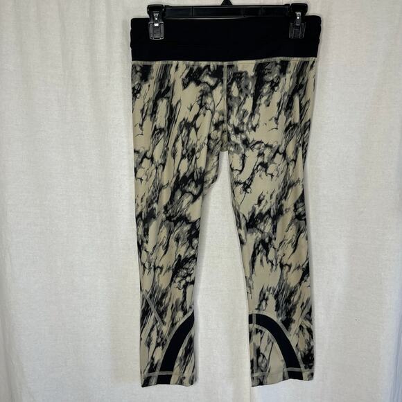 Lululemon Run Inspire Crop II Leggings Black White Marbled Pattern Size 6 Gym - Picture 3 of 12